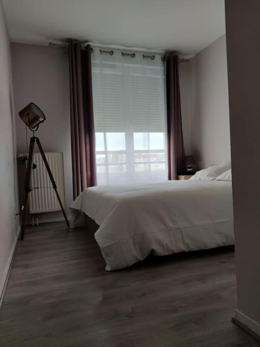 App 5 Pers, Parking, 3Mn Rer A, 40 Mn Du Centre De Paris, Cergy Le Haut Apartman Kültér fotó