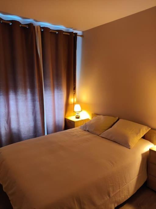 App 5 Pers, Parking, 3Mn Rer A, 40 Mn Du Centre De Paris, Cergy Le Haut Apartman Kültér fotó
